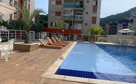 Apartamento Guarujá Lazer completo Villa Di Fiori 600mts da praia